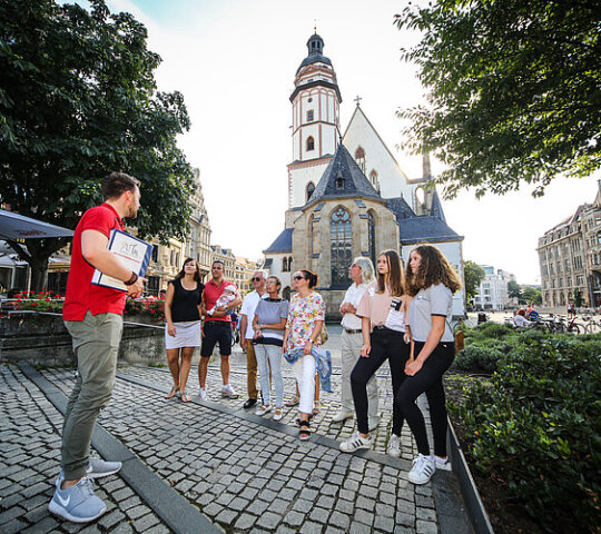 11:00 y 17:00 horas: visita a la ciudad de Leipzig: cuentos e historia